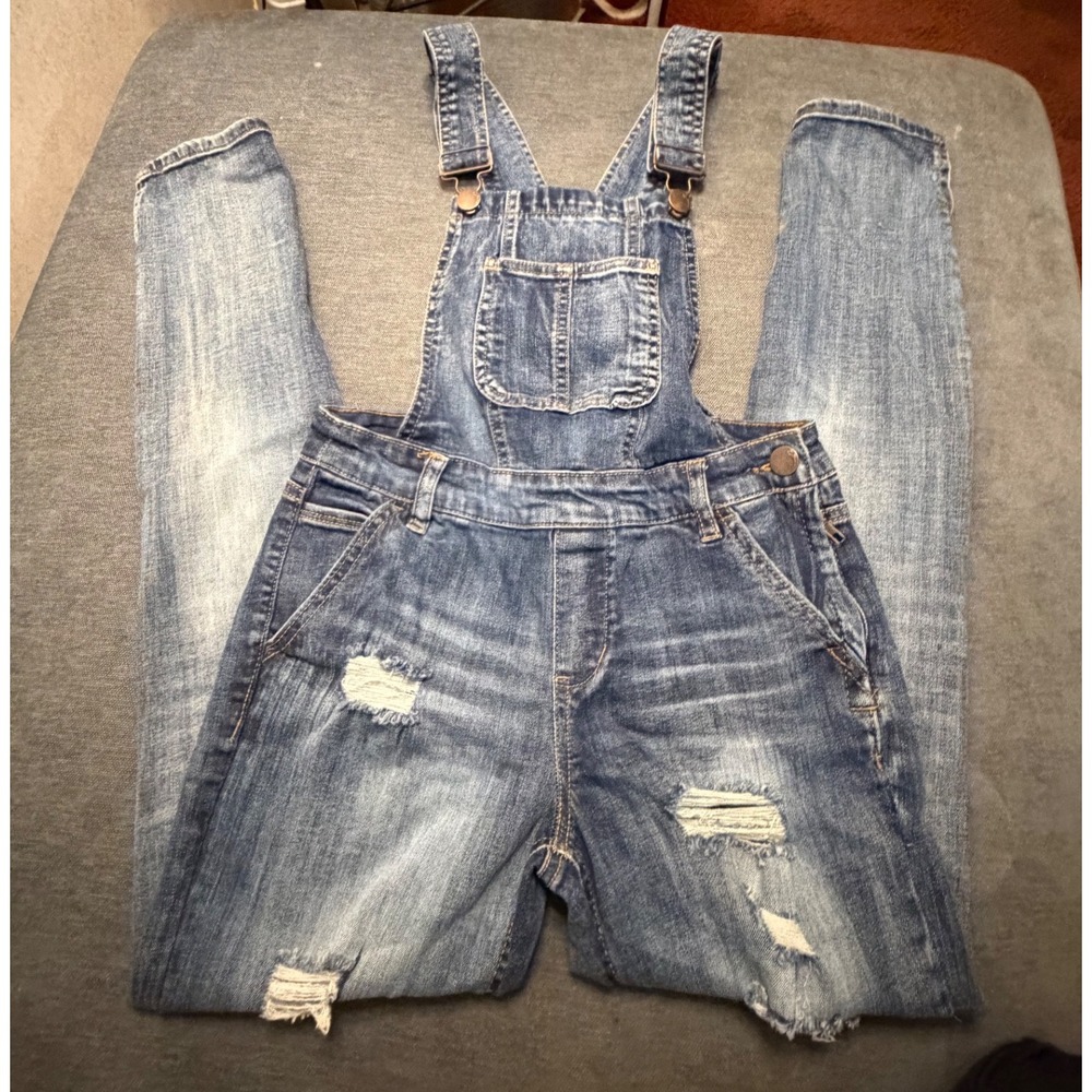 Girlfriend Distressed Denim Overalls Medium Wash Slim Leg Size 3 GF-7202TJ‎